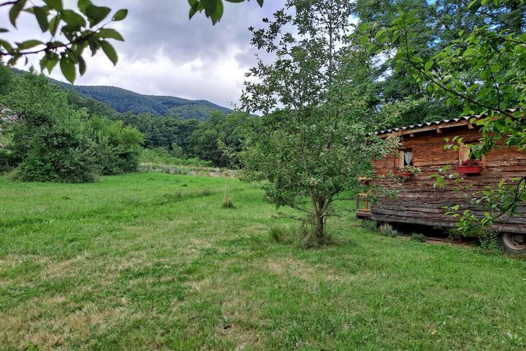 Charmante Roulotte Atypique Jaujac Esterno foto